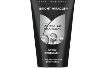 Ponds Bright Miracle Detox Facewash | 10X Power Of Activated Charcoal| For Deep Cleaned Skin | Reveals Glow, Pollution Clear Face Wash, 150Gm