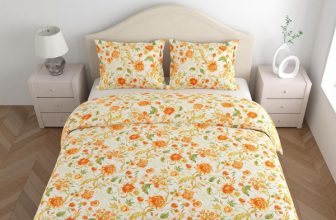 haus & kinder Microfiber Double Flat 200 TC Printed 1 Bedsheet with 2 Pillow Covers(Blue)